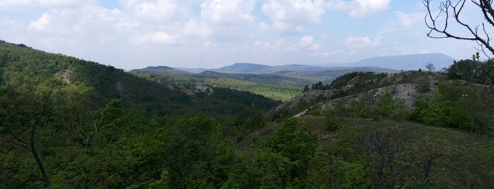 Iváni-hegy is one of Budai hegység/Pilis.
