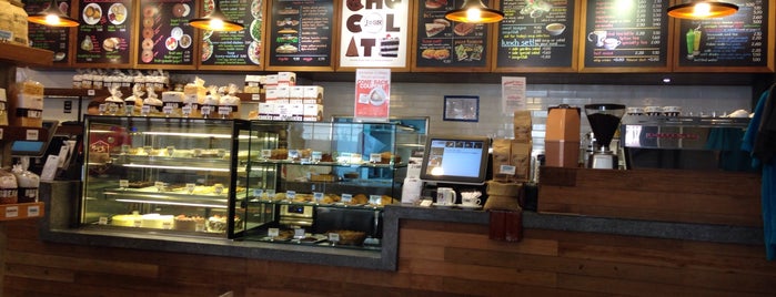 Joma Bakery & Cafe is one of New Place To Try.