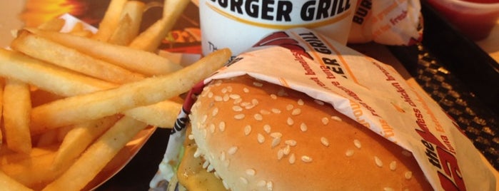 The Habit Burger Grill is one of สถานที่ที่ Sherry ถูกใจ.