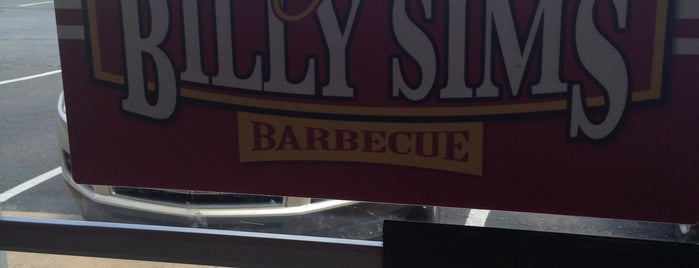 Billy Sims BBQ is one of Locais curtidos por Suzanne E.