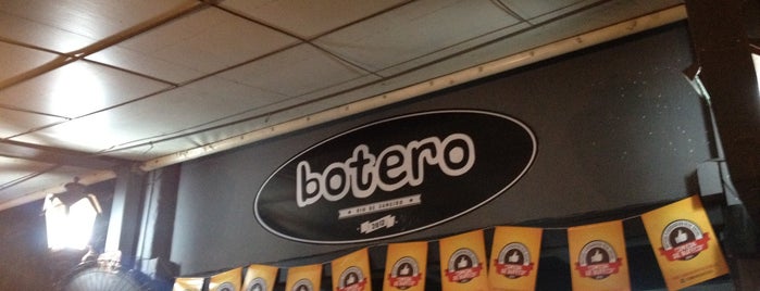 Botero is one of Melhores Restaurantes e Bares do RJ.