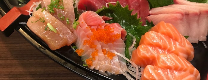O Sushi is one of สถานที่ที่ Vicky ถูกใจ.