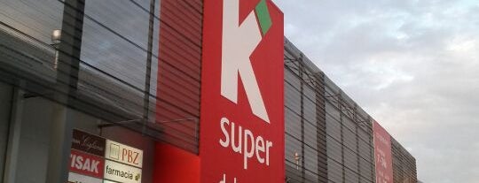 Super Konzum is one of Lieux qui ont plu à Senja.