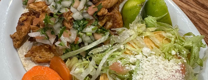 Guadalajara Restaurant is one of Food: To Do.