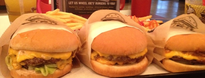Joe's Burgers is one of 😳Terrillさんの保存済みスポット.