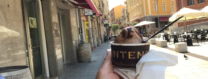 Intenso Gelateria is one of Antonさんのお気に入りスポット.
