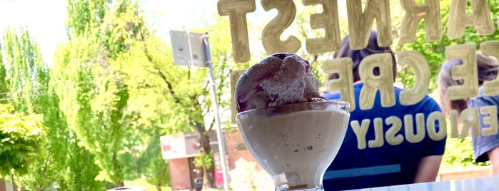 Earnest Ice Cream is one of Vancouver List.