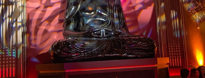 Buddha-Bar is one of Locais salvos de Lisa.