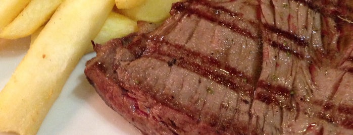 Los Troncos Steak House is one of Posti che sono piaciuti a Angeles.
