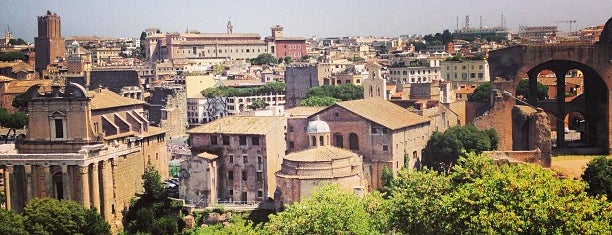 Forum Romawi is one of World Heritage Sites List.