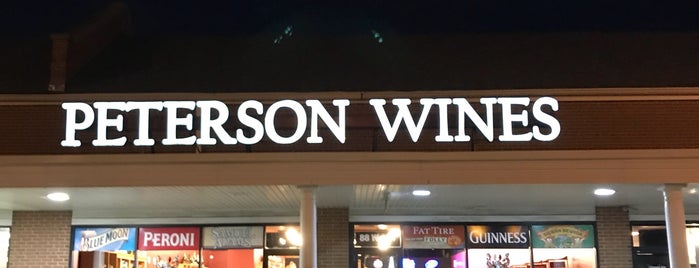 Peterson Spirits & Fine Wines is one of Posti che sono piaciuti a Brady.