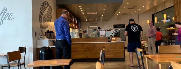 Starbucks is one of The 7 Best Places for Apple Fritters in Columbus.