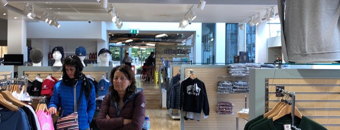 University of St Andrews Shop is one of St. Andrews.