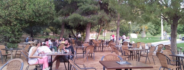 Green Park is one of Lugares favoritos de Lina.