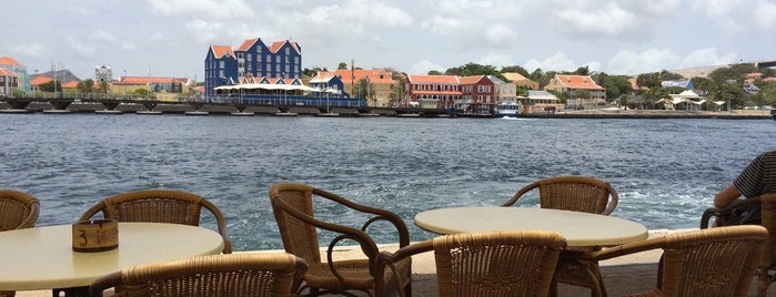 Iguana Cafe is one of Curaçao.