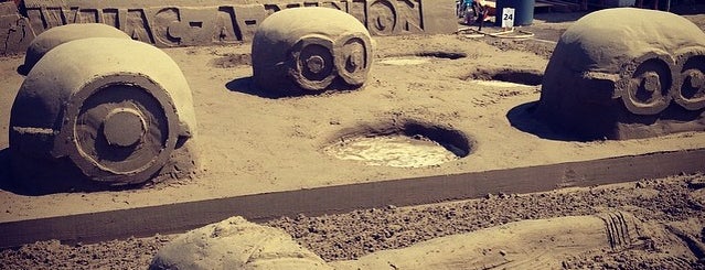 AIA Sandcastle Competition is one of Rita 님이 좋아한 장소.