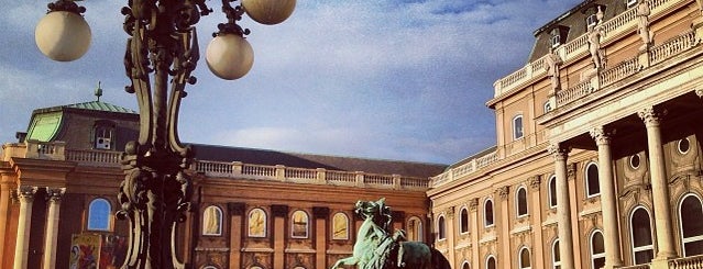 Венгерская национальная галерея is one of Budapest.
