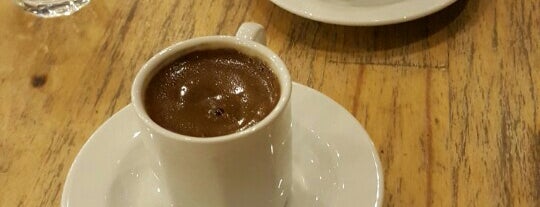 Safran Fırın Cafe is one of สถานที่ที่บันทึกไว้ของ Suzi-----.
