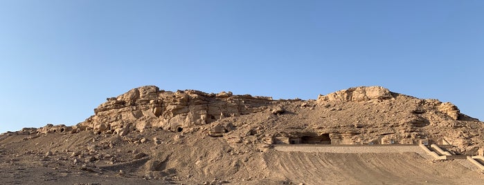 El Kab Necropolis is one of สถานที่ที่บันทึกไว้ของ Kimmie.