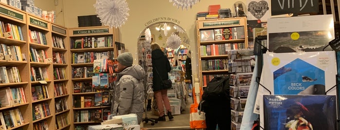 The Whitby Book Shop is one of Tempat yang Disukai Dave.