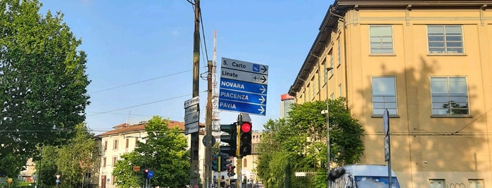 Piazzale Lorenzo Lotto is one of città italiane.