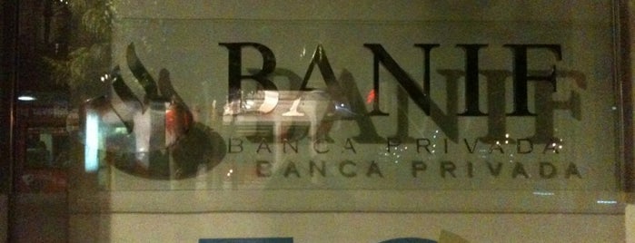 Banco Santander is one of Tråđîñg.