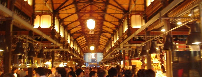 Mercado de San Miguel is one of HOSTAL TORRE MONTESANTO.