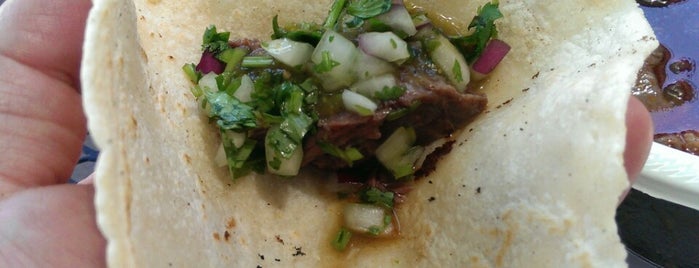 Naranjo Taqueria is one of Arturo 님이 좋아한 장소.