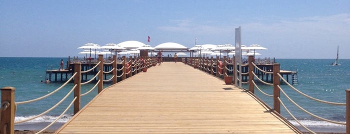 Beach is one of Lugares favoritos de Oxana.