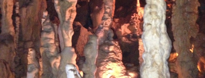Natural Bridge Caverns is one of SAT.