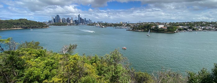 Mans Point Lookout is one of Must visit - Sydney.