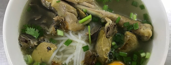 Miến Gà Kỳ Đồng is one of SG Foodaholic.