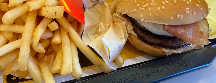 McDonald's is one of 過去チェックイン.