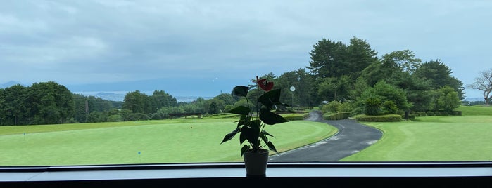 新沼津カントリークラブ is one of 静岡県のゴルフ場.