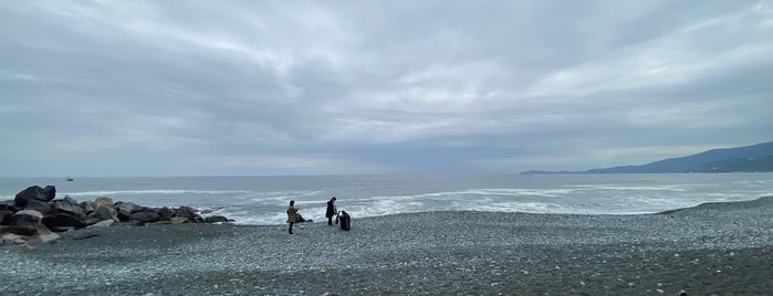 御幸の浜 is one of 小田原旅行計画.