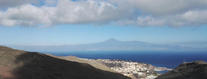 Mirador de la Lomada del Camello is one of La Gomera, Spain.