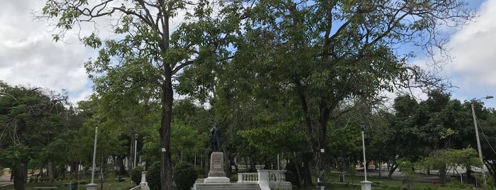 Parque de Los Fundadores is one of he estado.