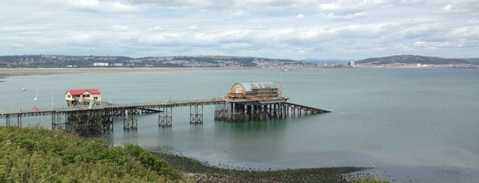 Mumbles Pier is one of Posti che sono piaciuti a Plwm.