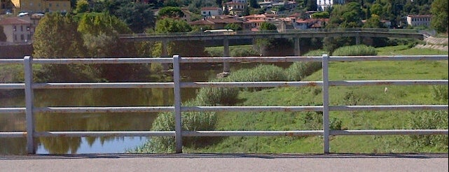 Ponte A Signa is one of Lugares guardados de Stacy.