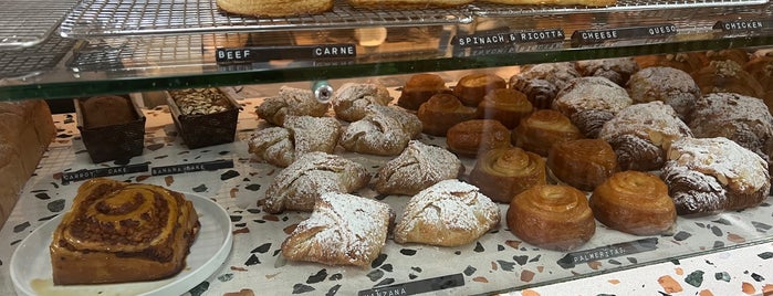 Caracas Bakery is one of Yayo.