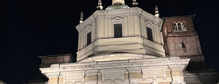 Basilica di San Lorenzo Maggiore is one of Check in.