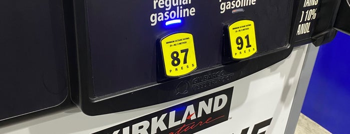 Costco Gasoline is one of Shelly : понравившиеся места.