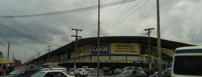 Feria Barrio Lindo is one of Tempat yang Disukai Sandra.