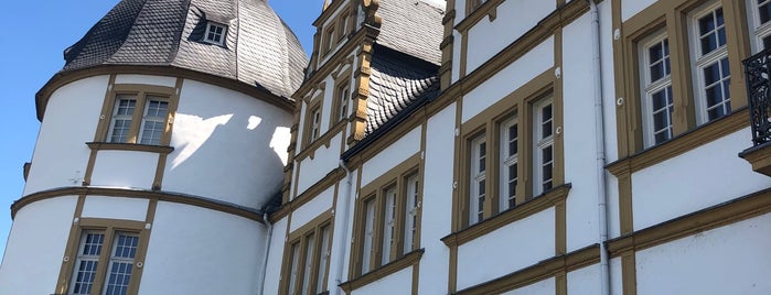 Schloss Neuhaus is one of Paderborn.
