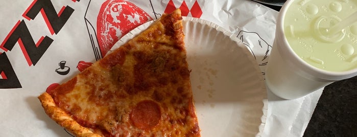 Aromas Pizza is one of Hillman: сохраненные места.