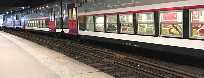 RER Champ de Mars – Tour Eiffel [C] is one of Paris (things).