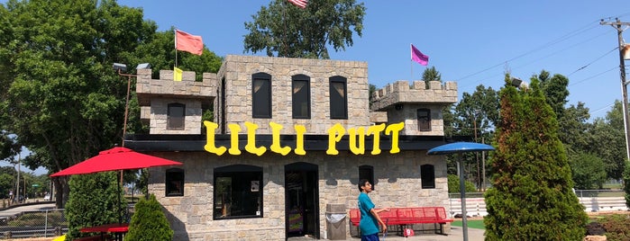 Lilli Putt is one of สถานที่ที่ Leilani ถูกใจ.