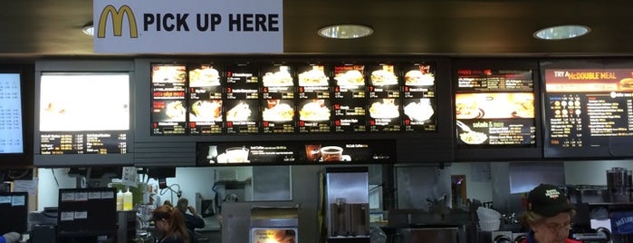 McDonald's is one of Kristen : понравившиеся места.
