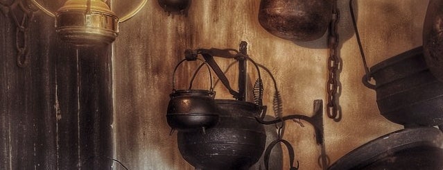 Potages Cauldrons is one of Shops of Hogsmeade.