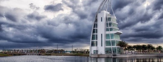 Exploration Tower is one of Lieux qui ont plu à Paula.